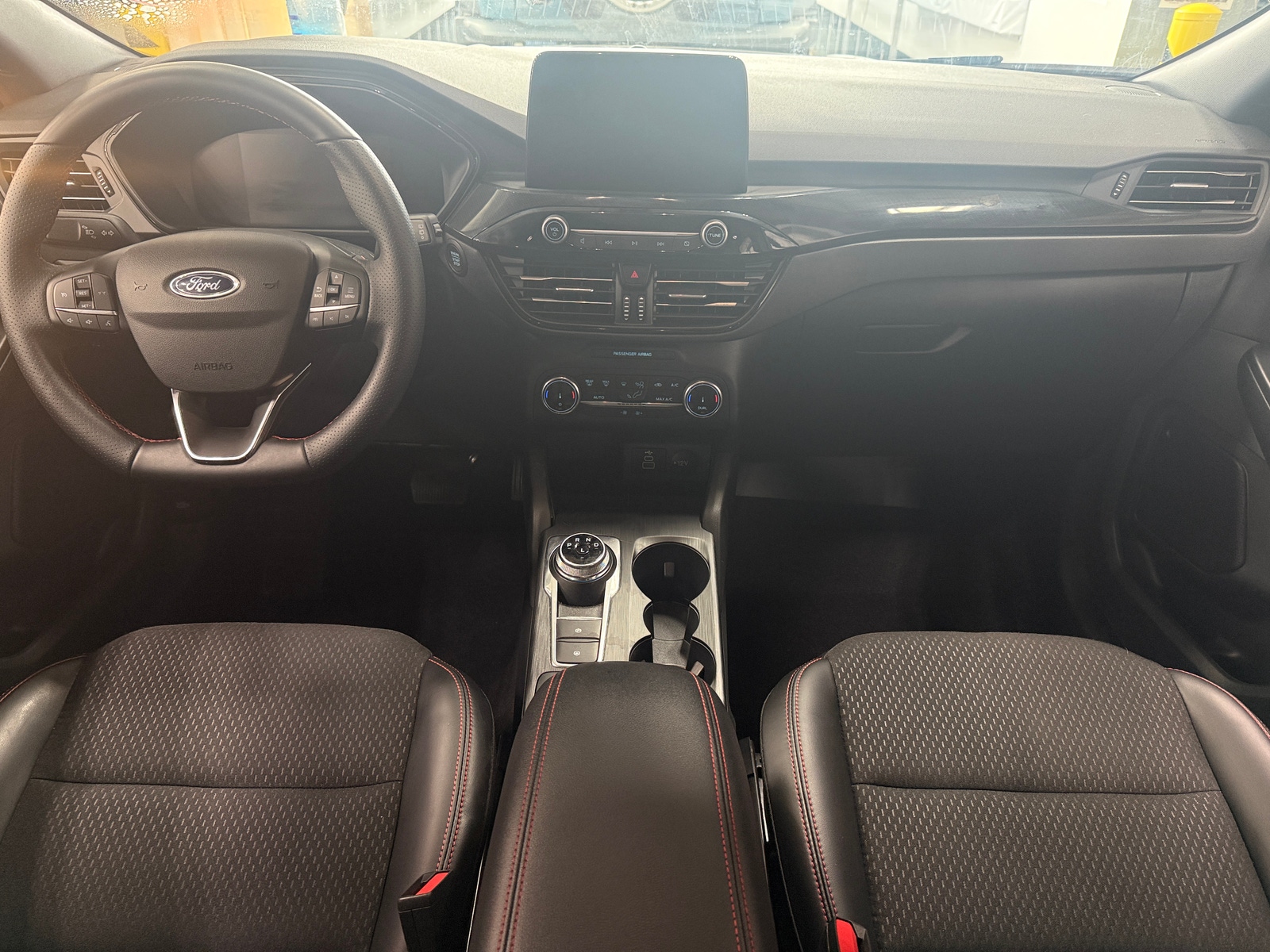 Thumbnail: 2025 Ford Escape - 3