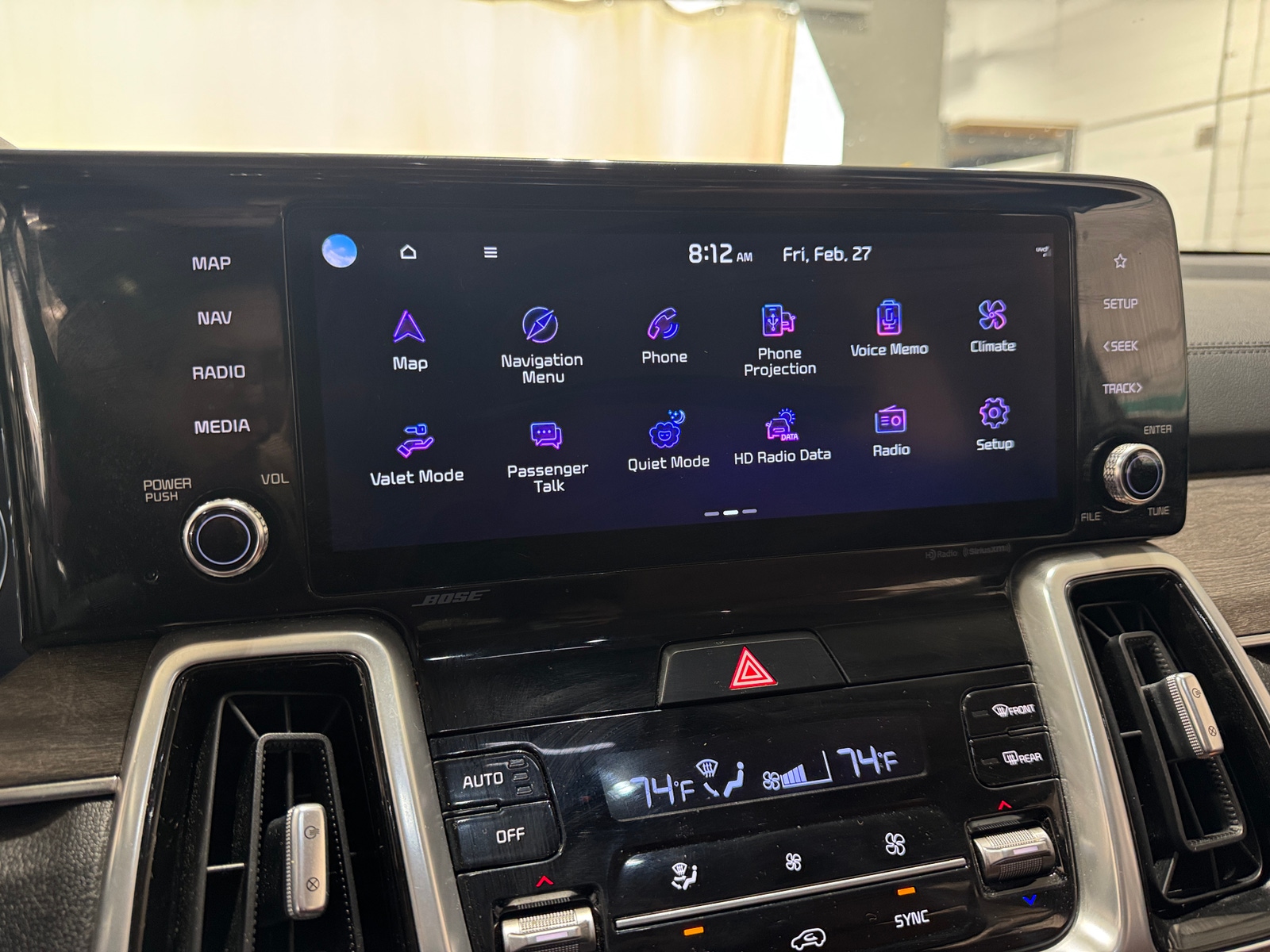 Thumbnail: 2022 Kia Sorento - 3