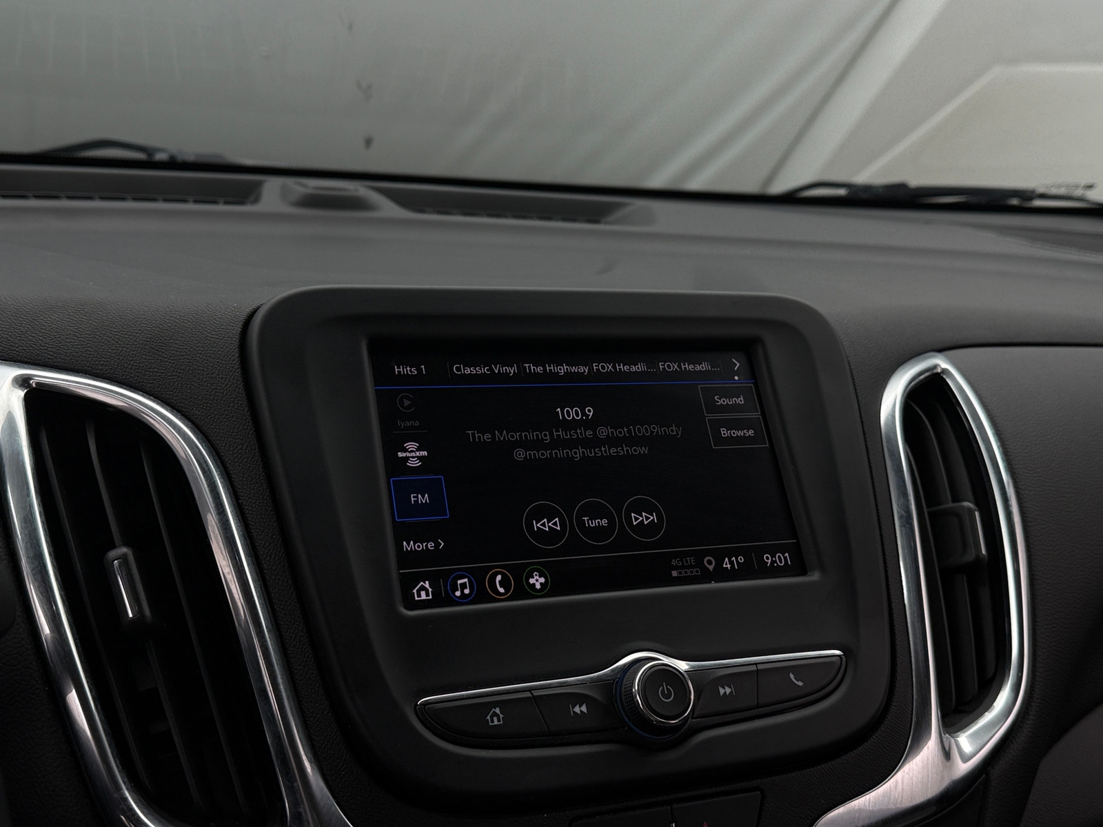 Thumbnail: 2024 Chevrolet Equinox - 4