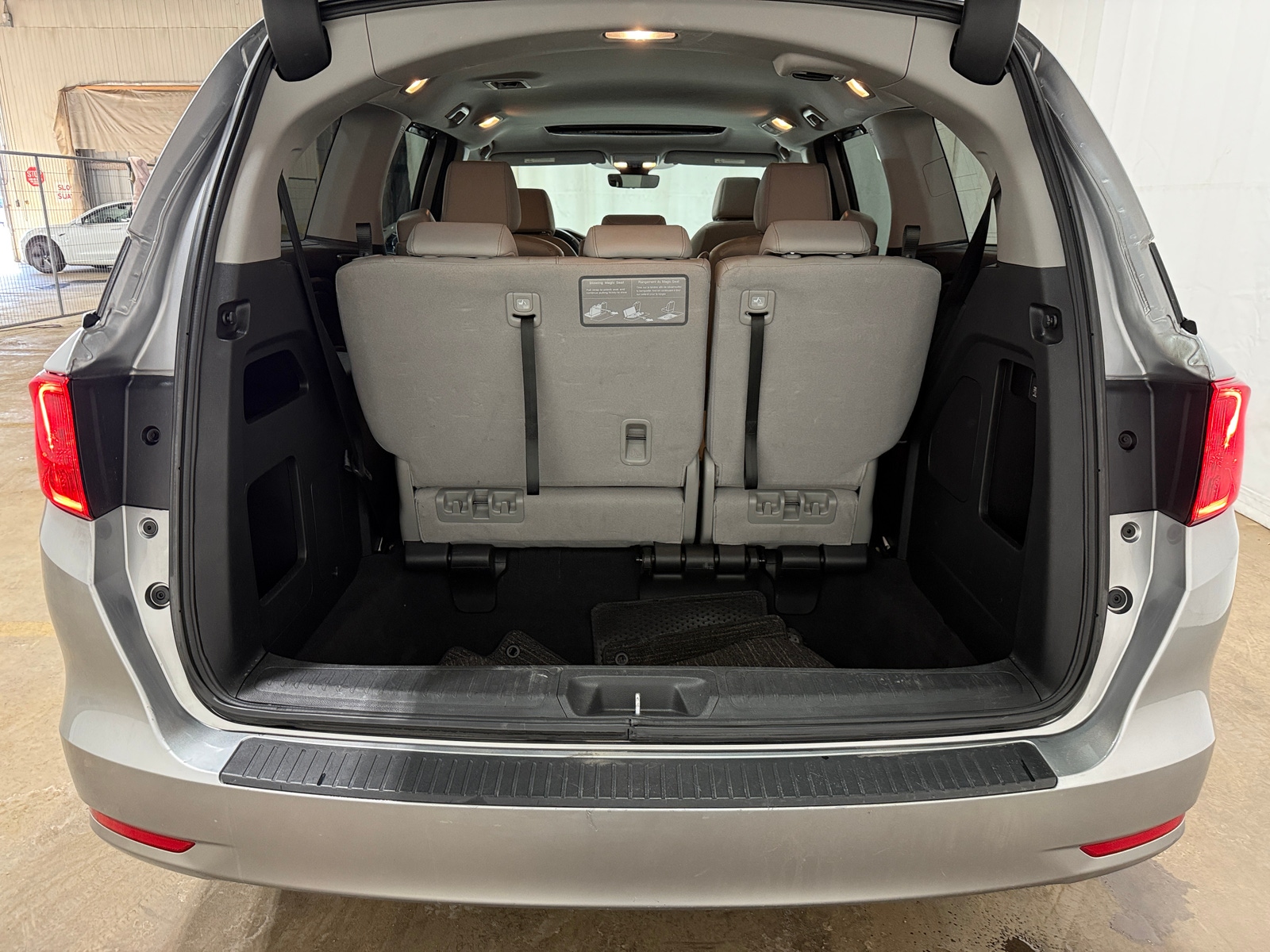 Thumbnail: 2022 Honda Odyssey - 6