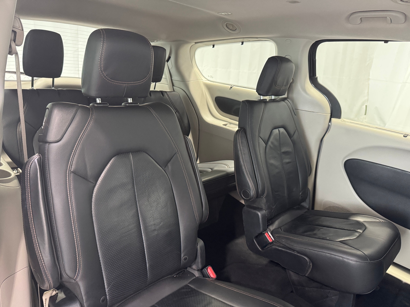 Thumbnail: 2019 Chrysler Pacifica - 5