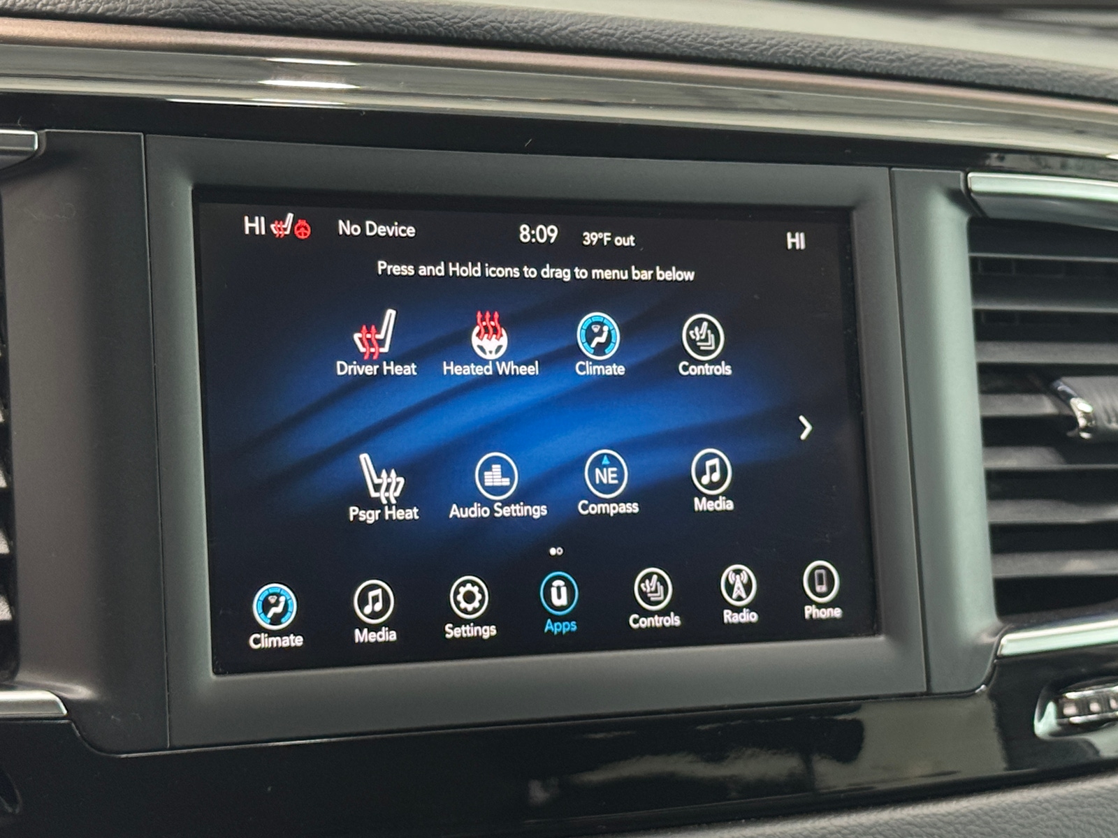 Thumbnail: 2019 Chrysler Pacifica - 3