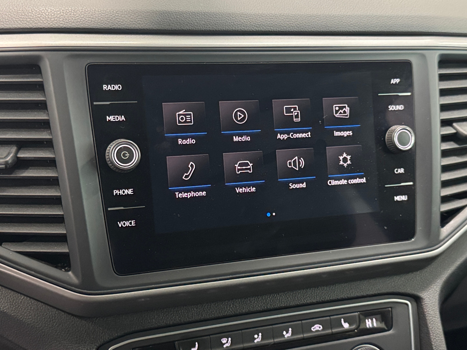 Thumbnail: 2021 Volkswagen Atlas - 3