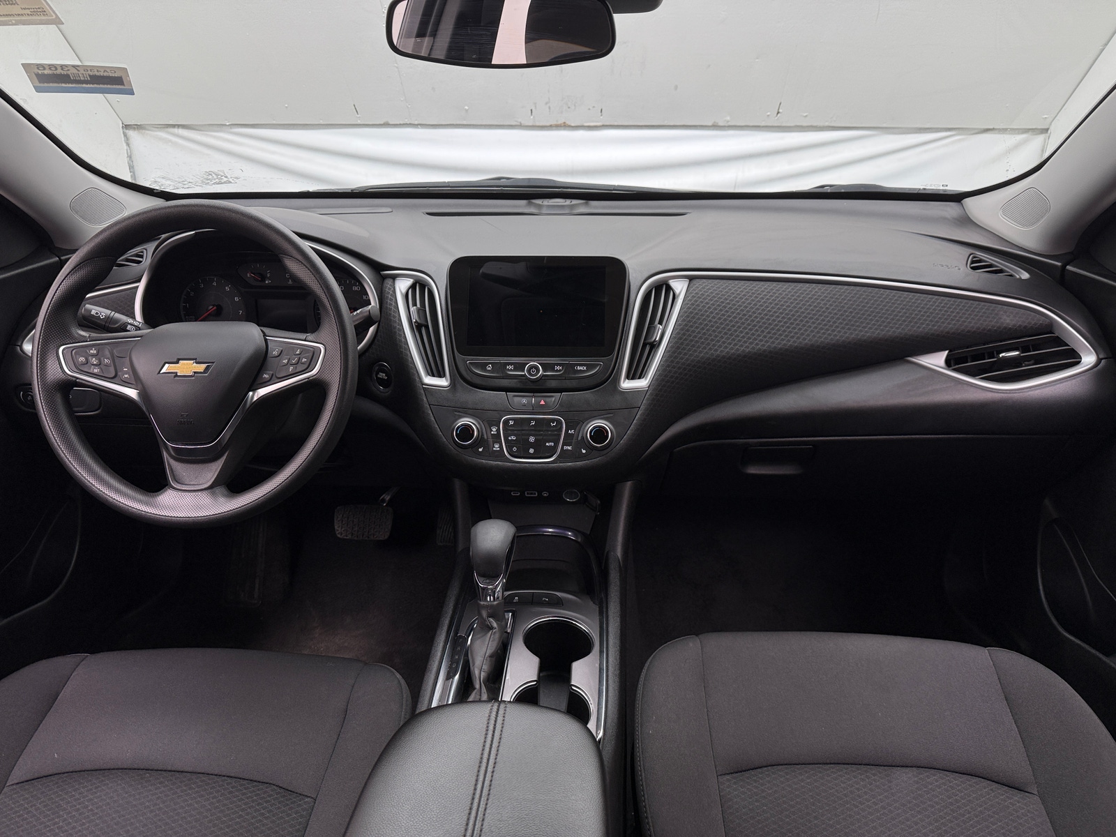 Thumbnail: 2024 Chevrolet Malibu - 3