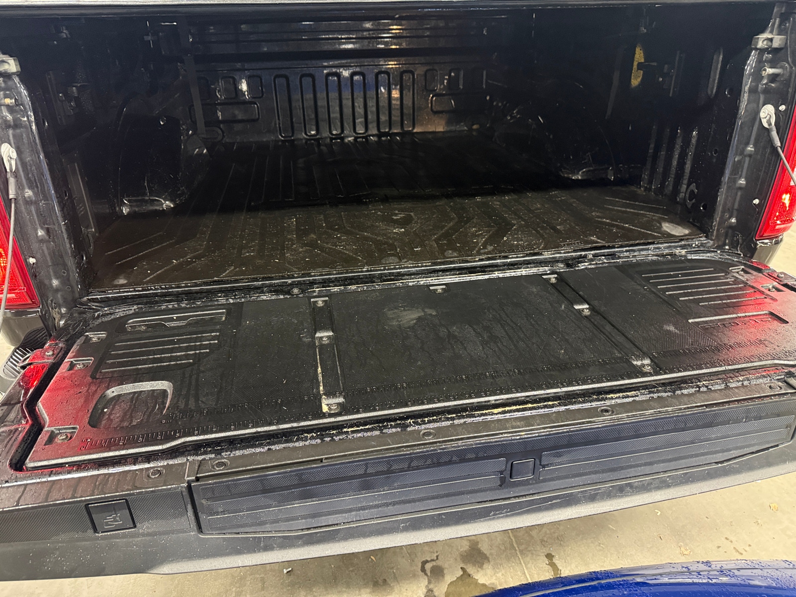 Thumbnail: 2023 Ford Econoline - 7