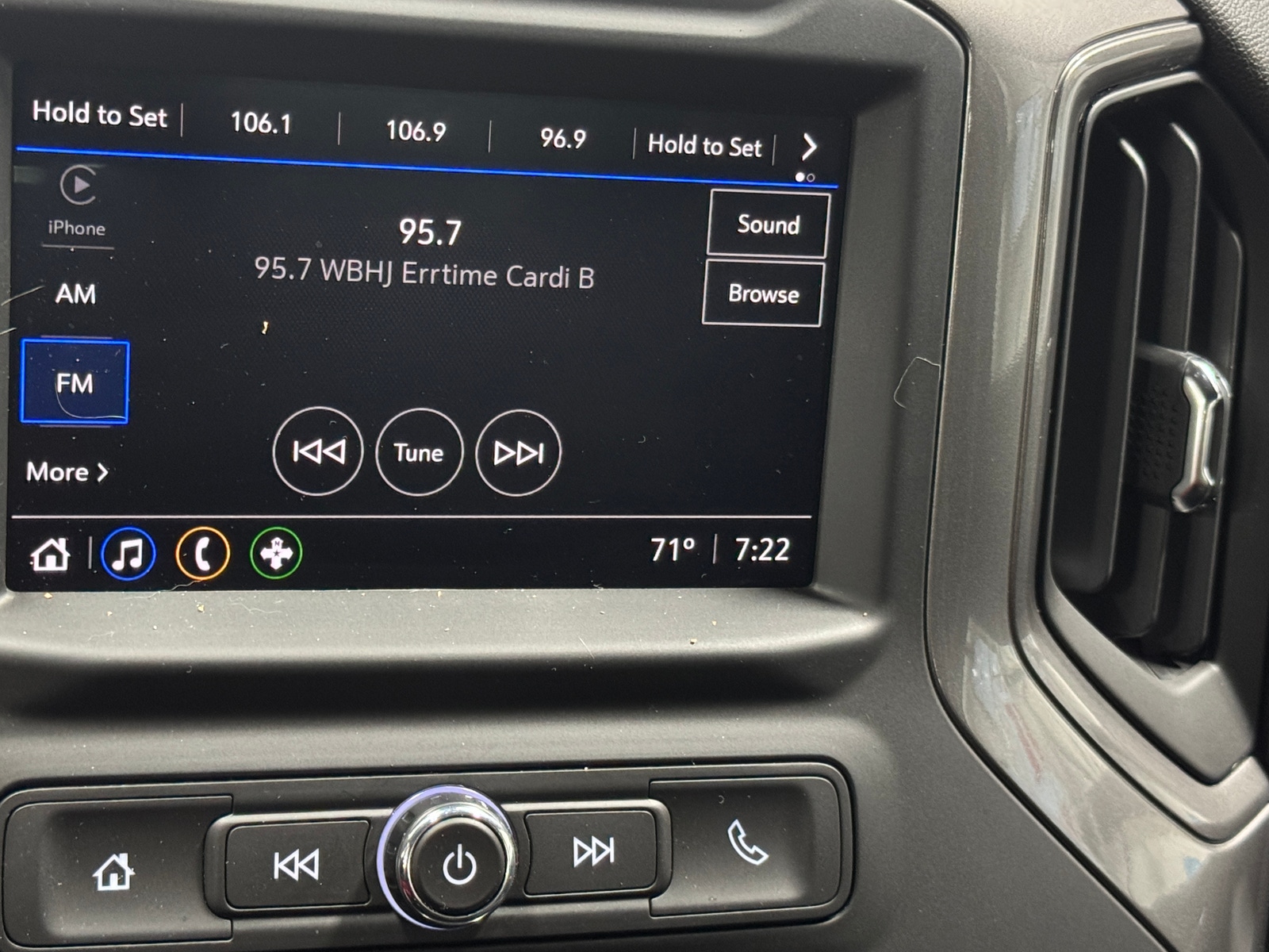 Thumbnail: 2025 Chevrolet Silverado 1500 - 3