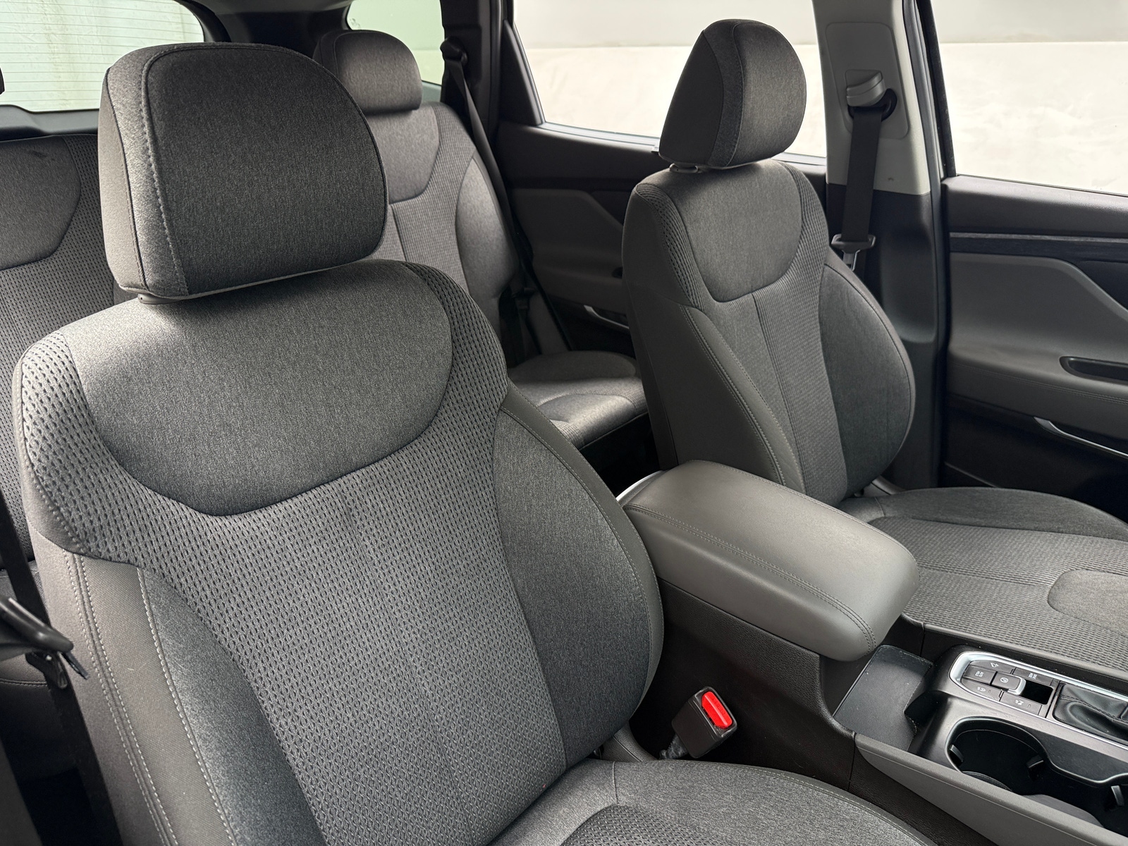 Thumbnail: 2019 Hyundai Santa Fe - 2