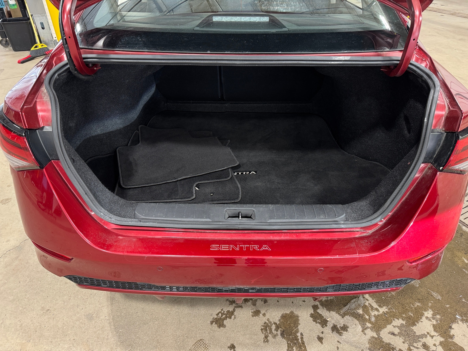 Thumbnail: 2021 Nissan Sentra - 7