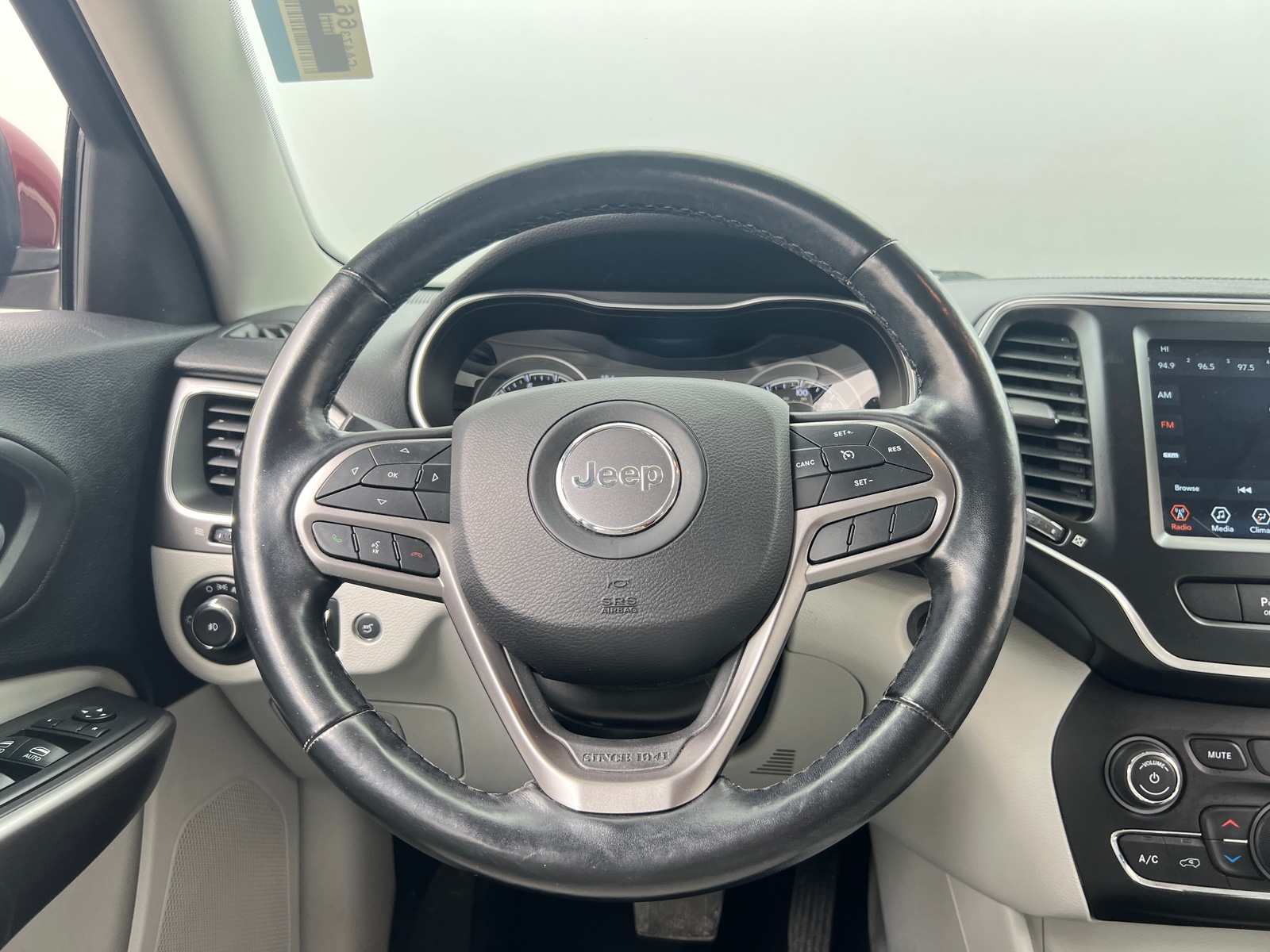 Thumbnail: 2021 Jeep Cherokee - 4