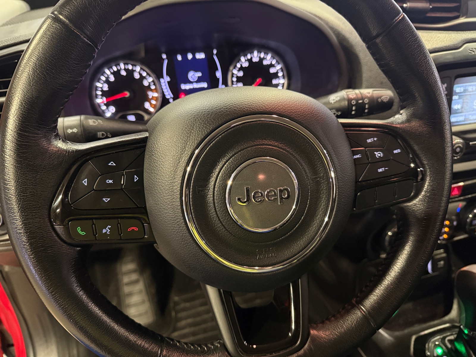 Thumbnail: 2017 Jeep Renegade - 5