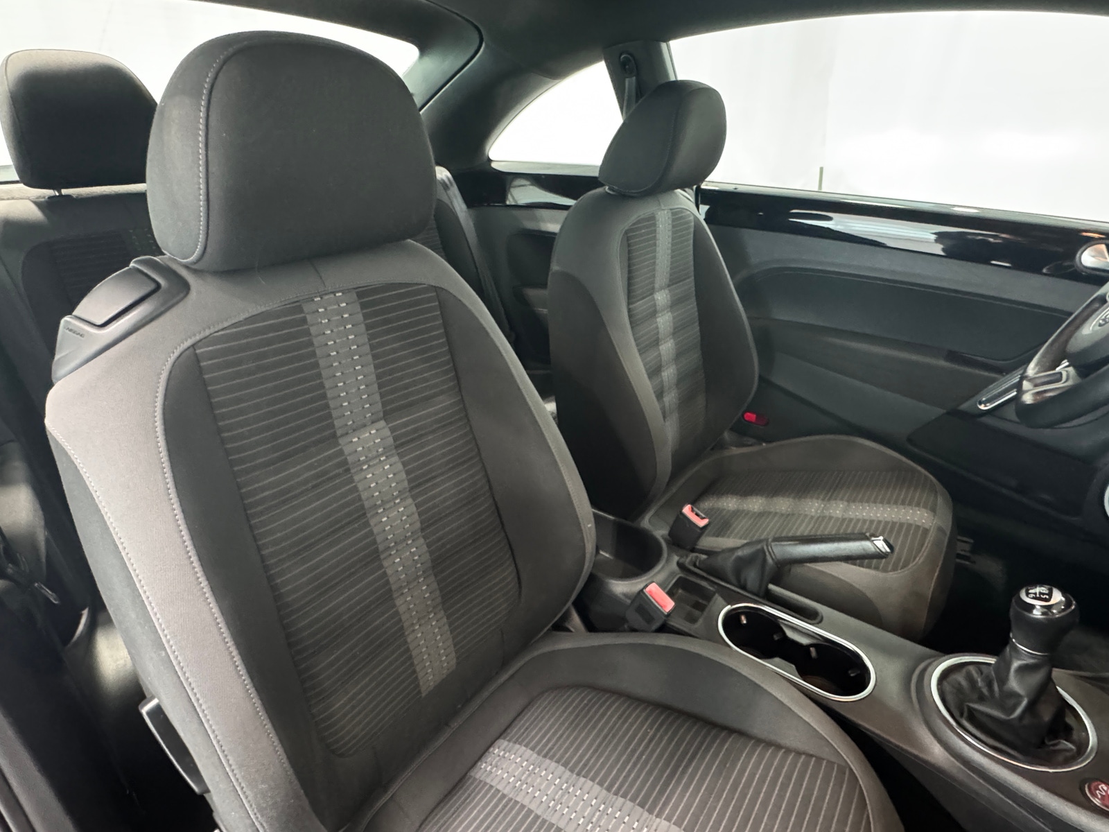 Thumbnail: 2012 Volkswagen Beetle - 2