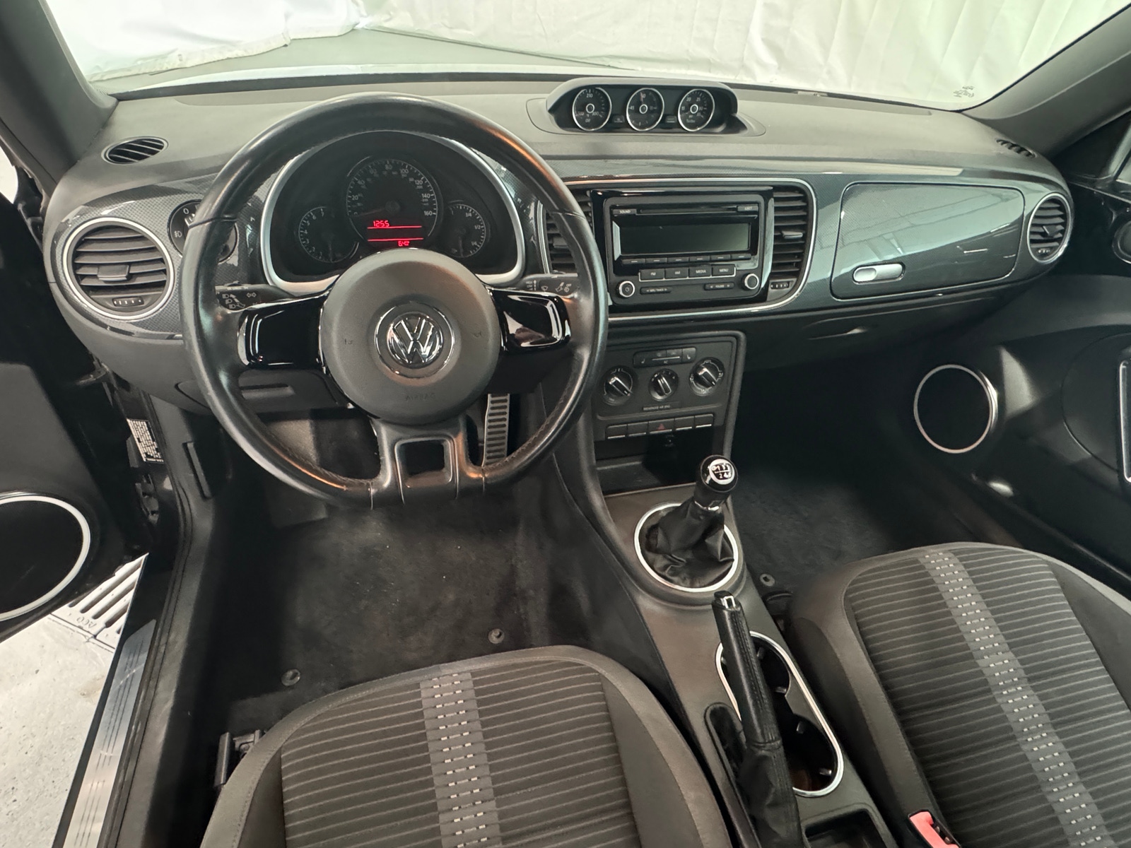 Thumbnail: 2012 Volkswagen Beetle - 3