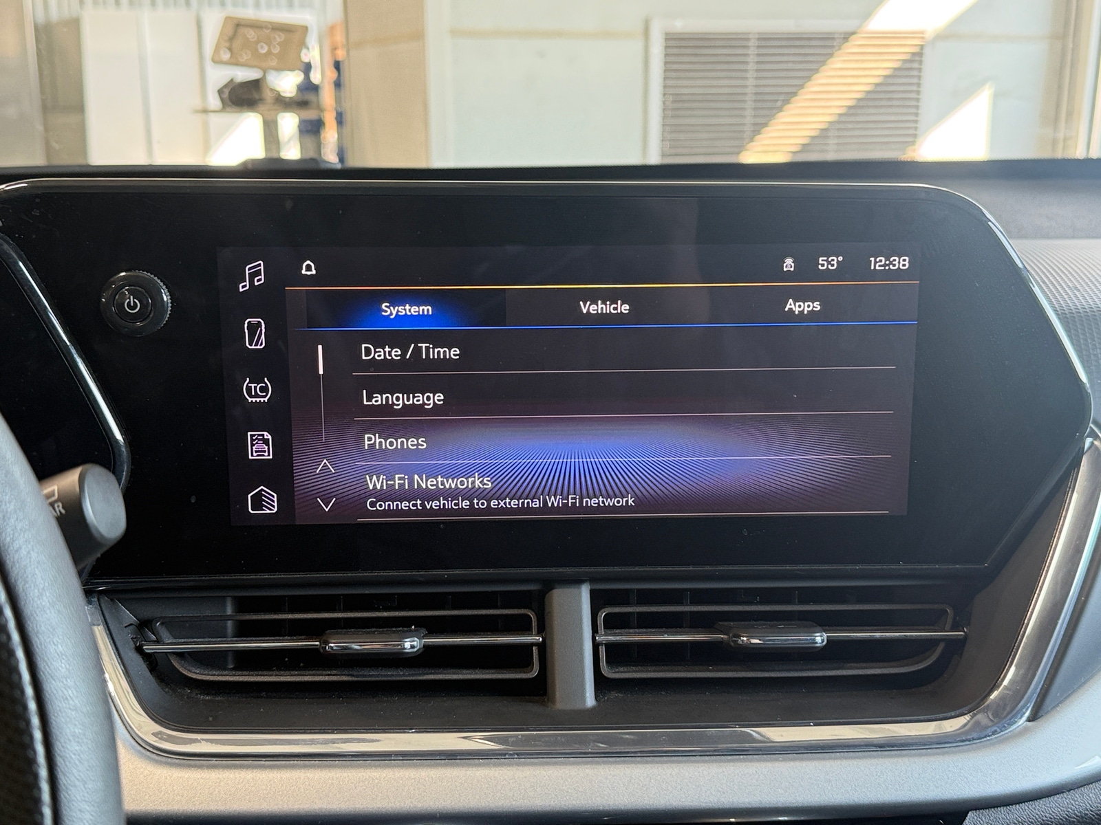 Thumbnail: 2025 Chevrolet Trax - 4