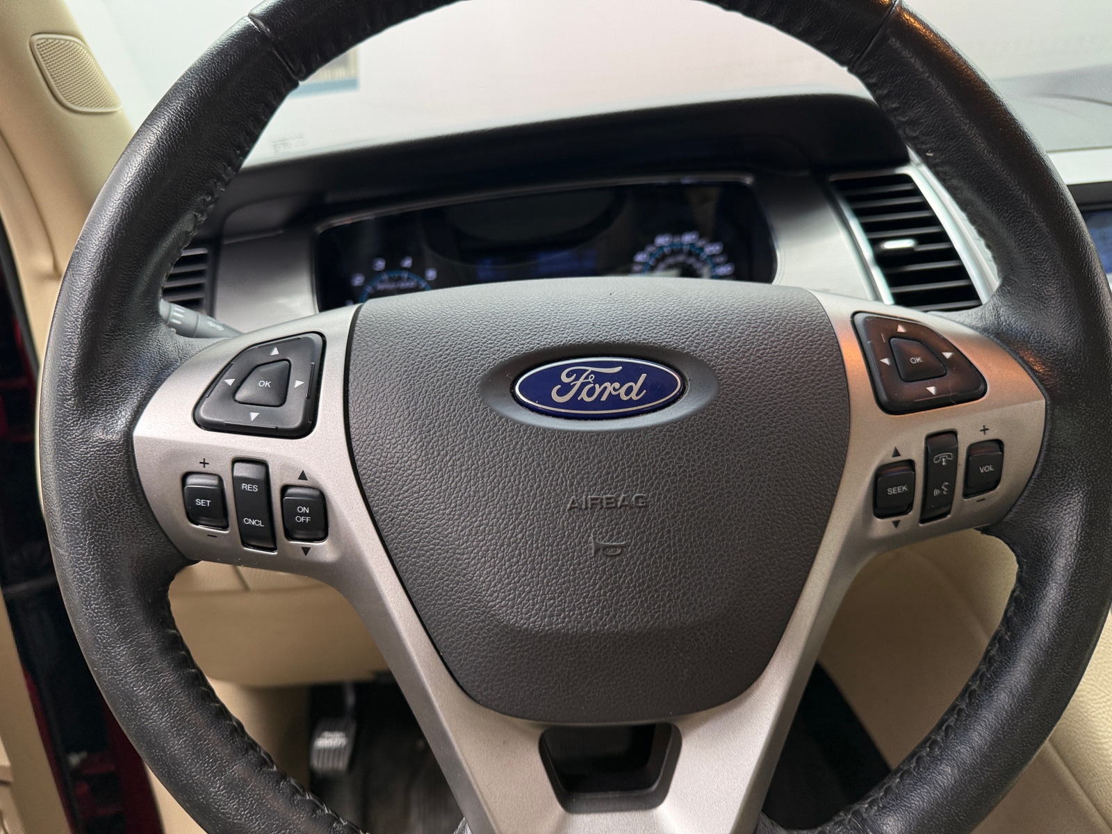 Thumbnail: 2015 Ford Taurus - 4