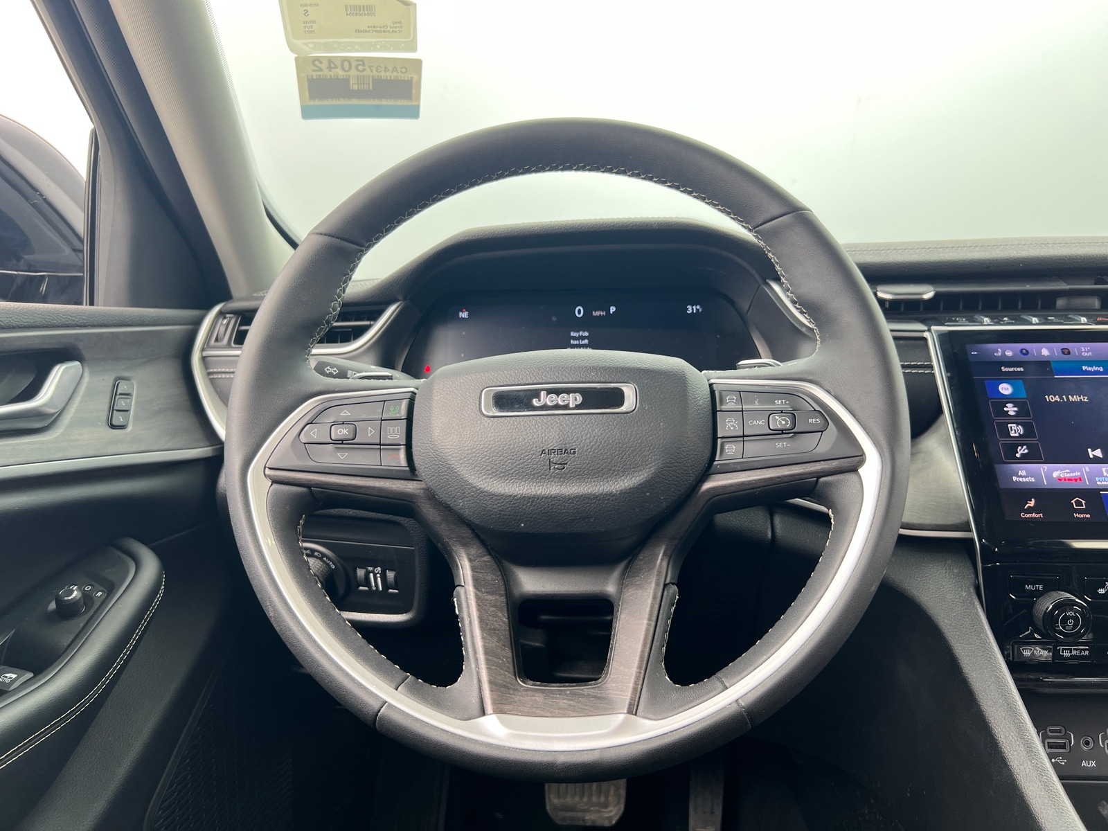 Thumbnail: 2023 Jeep Grand Cherokee - 4