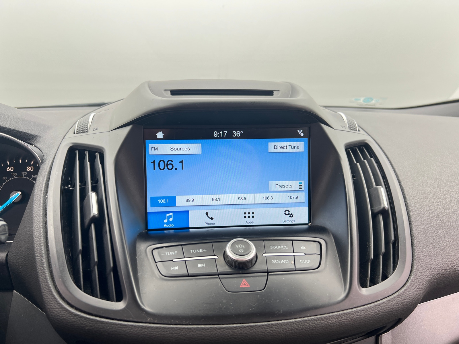 Thumbnail: 2018 Ford Escape - 3