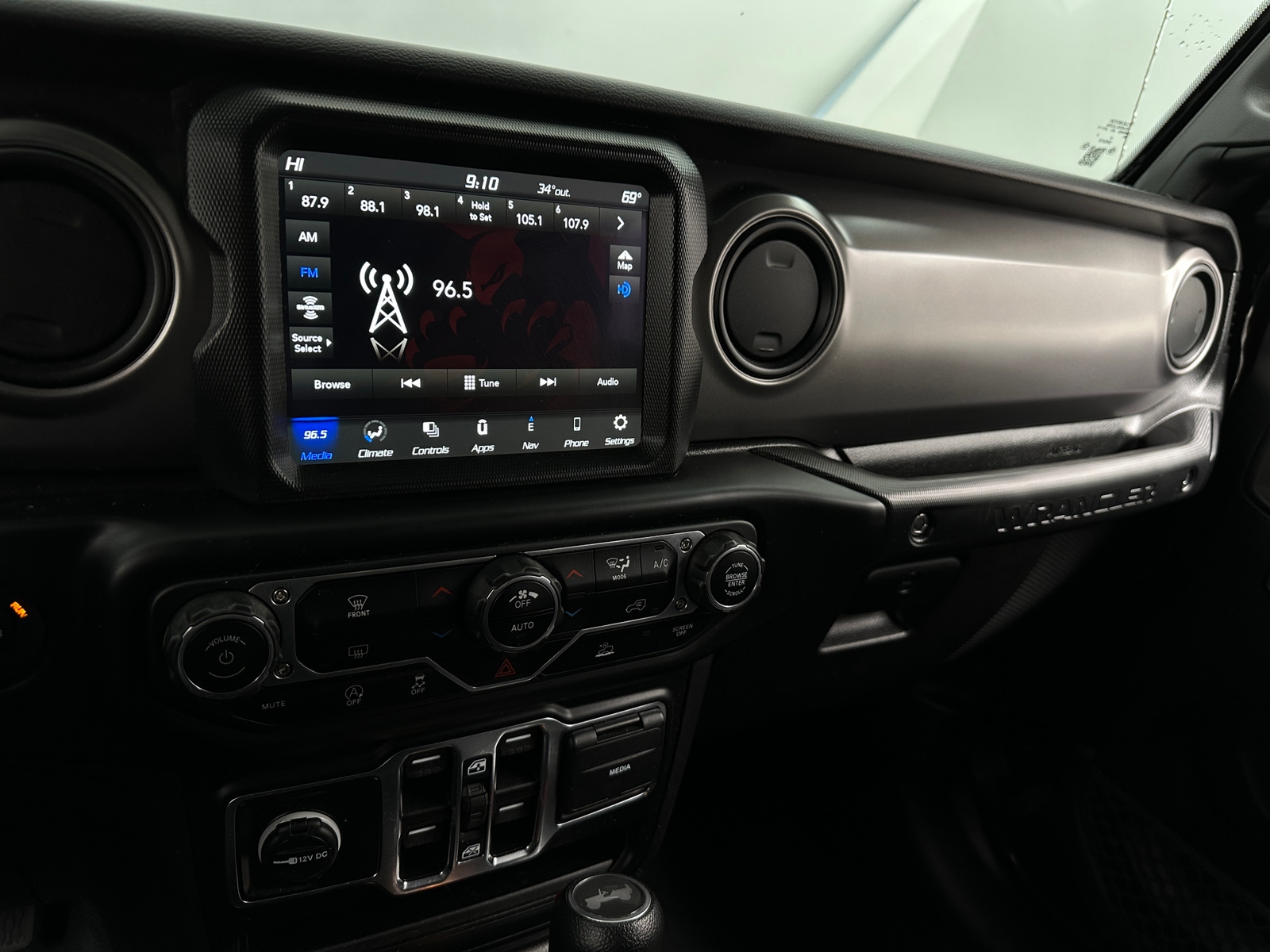 Thumbnail: 2022 Jeep Wrangler - 4