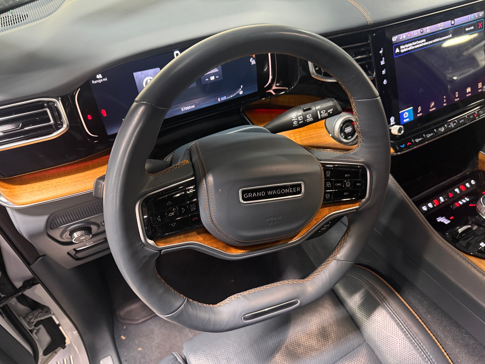 Thumbnail: 2022 Jeep Grand Wagoneer - 4