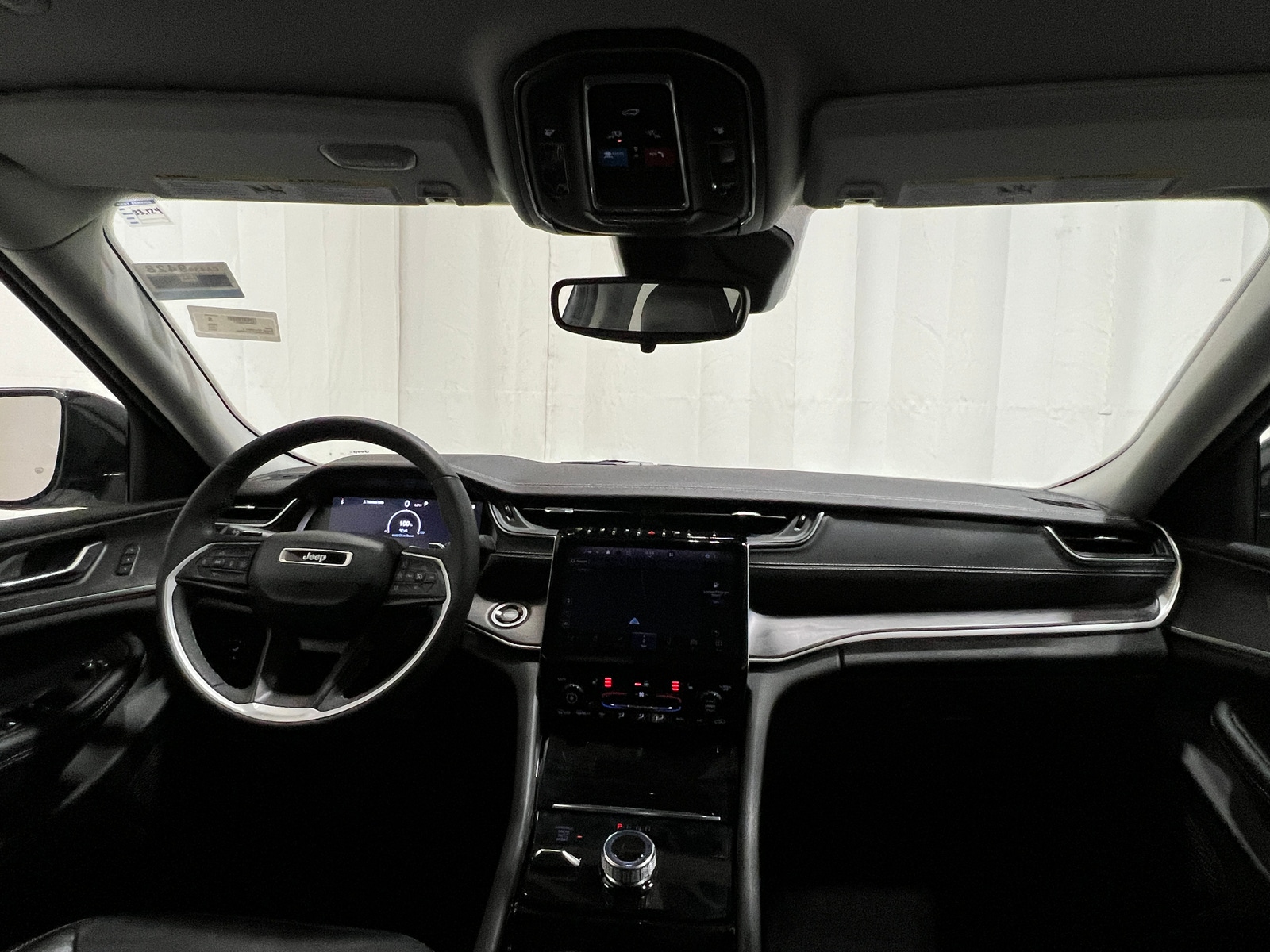 Thumbnail: 2023 Jeep Grand Cherokee L - 2