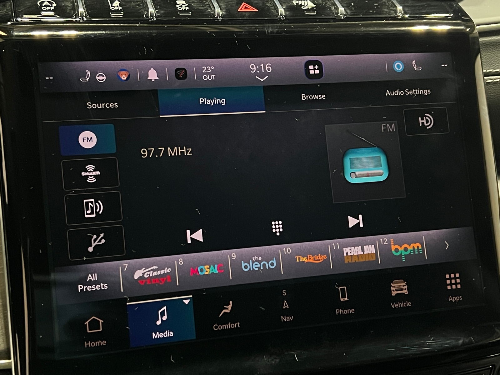 Thumbnail: 2023 Jeep Grand Cherokee L - 3