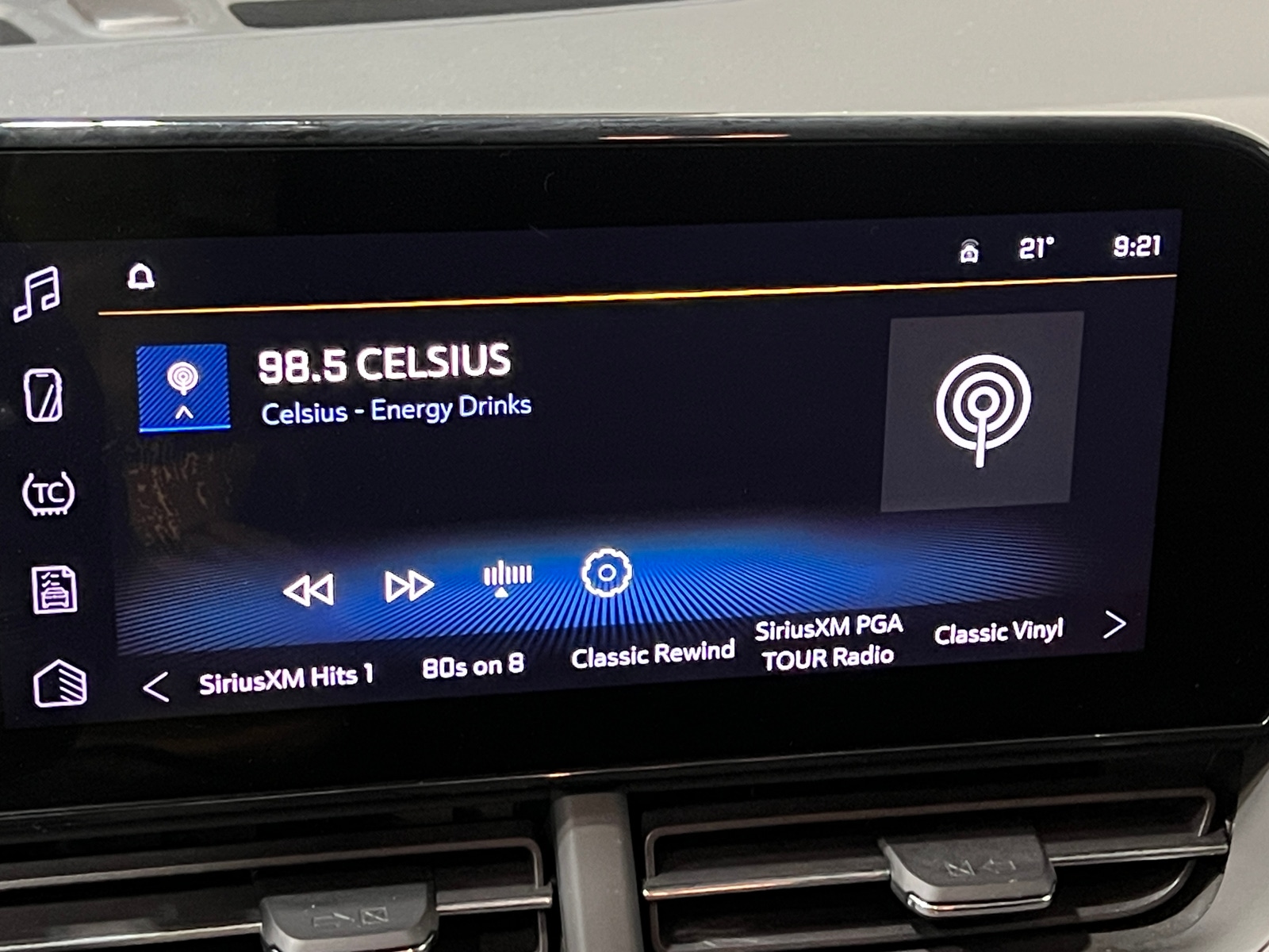 Thumbnail: 2025 Chevrolet Trax - 4