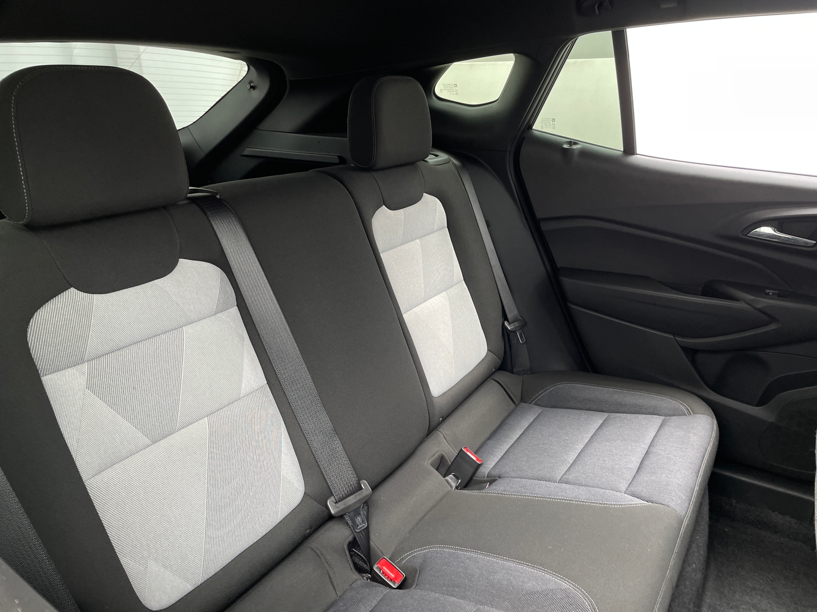 Thumbnail: 2024 Chevrolet Trax - 6