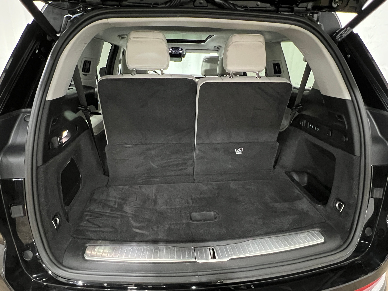 Thumbnail: 2021 Jeep Grand Cherokee L - 6