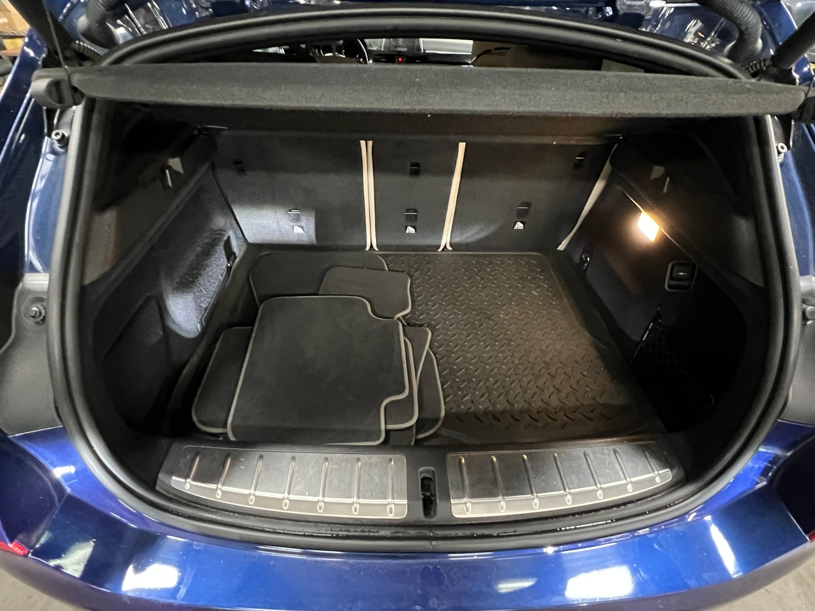 Thumbnail: 2018 BMW X2 - 6