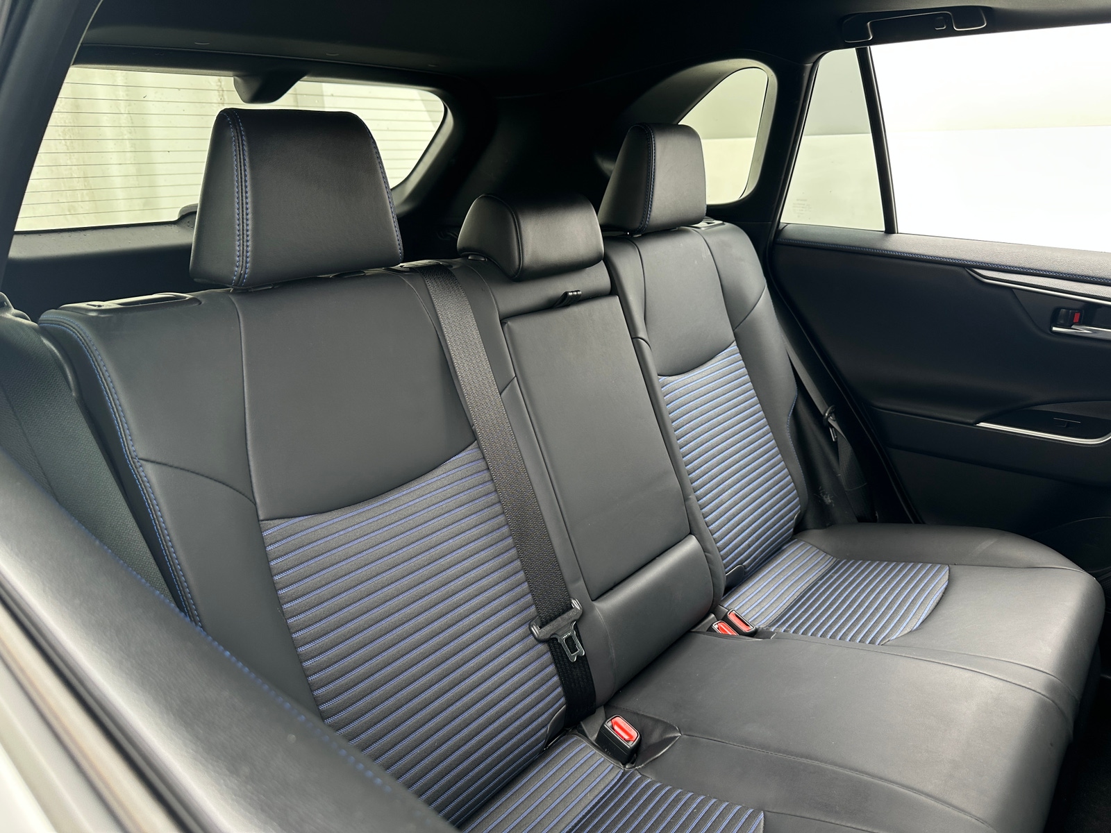 Thumbnail: 2021 Toyota RAV4 - 5