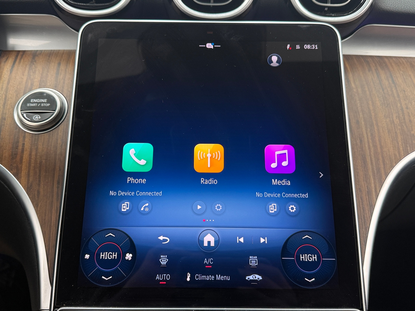 Thumbnail: 2025 Mercedes-Benz C-Class - 3