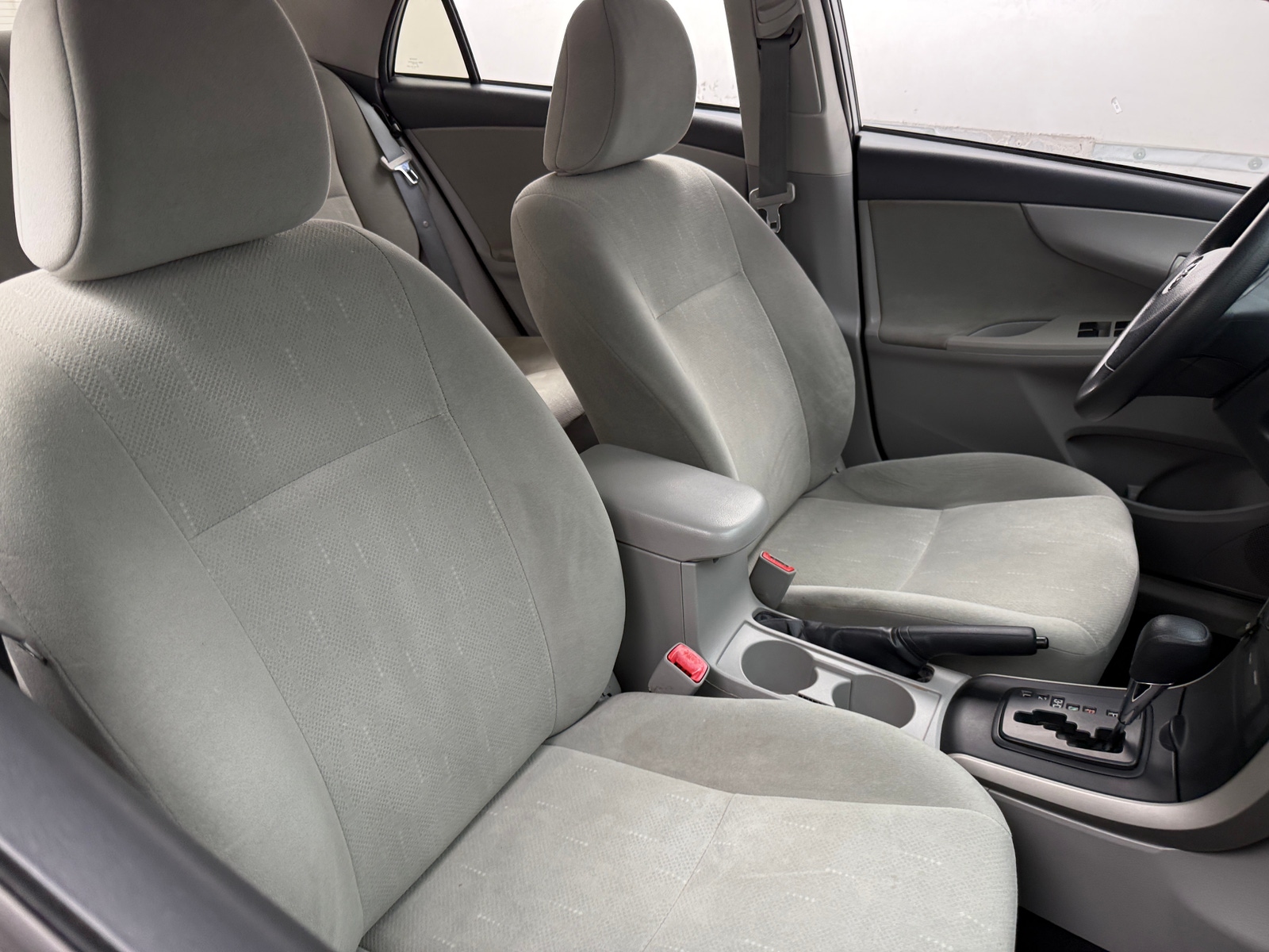 Thumbnail: 2013 Toyota Corolla - 2