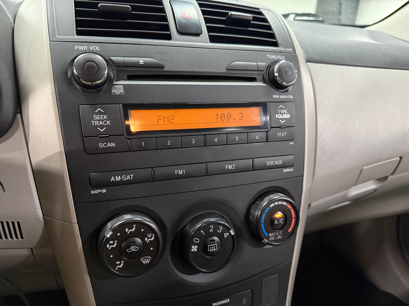 Thumbnail: 2013 Toyota Corolla - 4