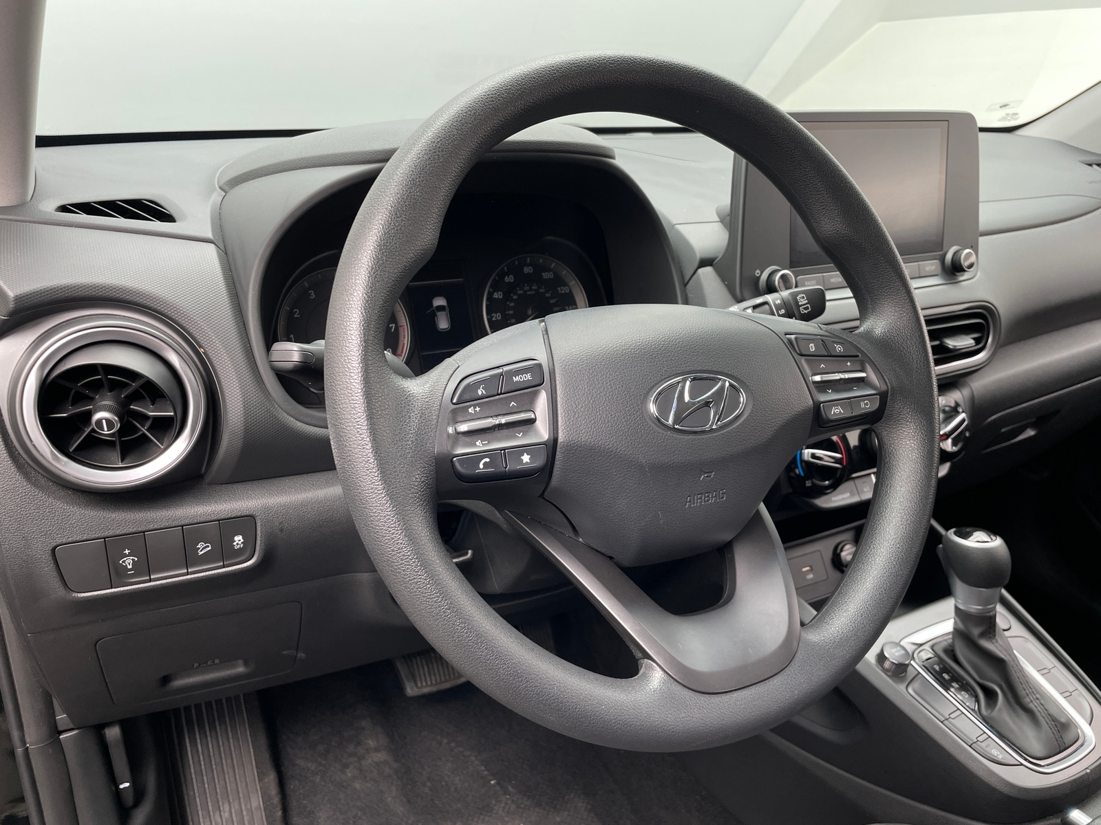 Thumbnail: 2022 Hyundai Kona - 5