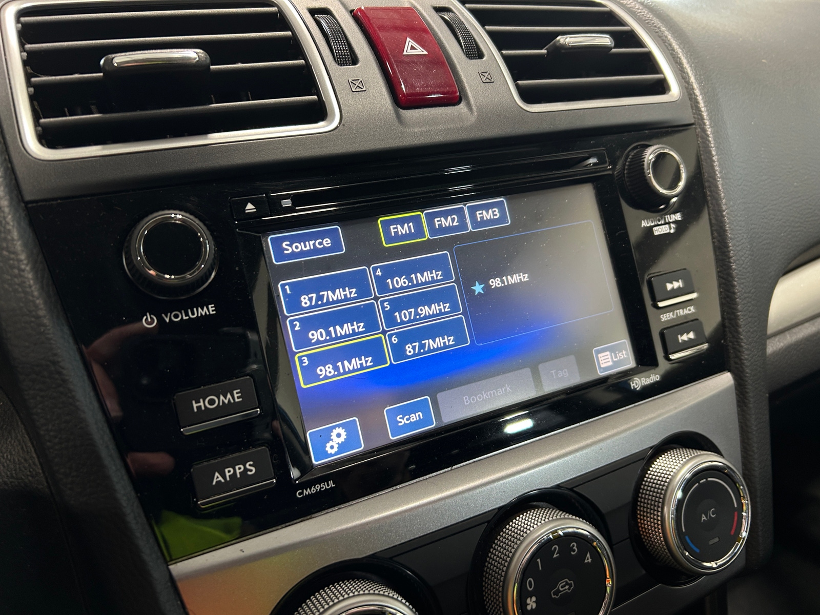 Thumbnail: 2017 Subaru Crosstrek - 4