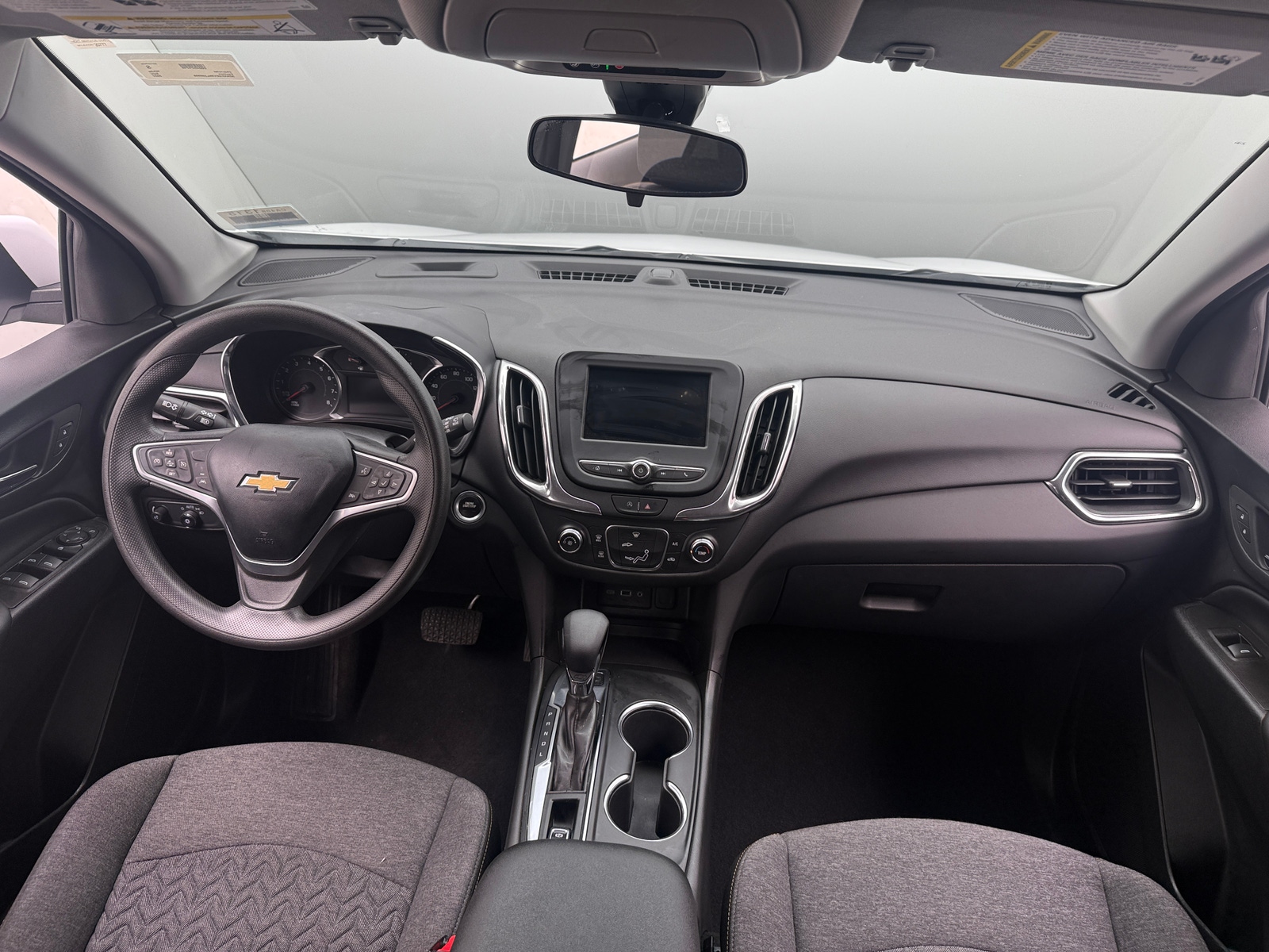 Thumbnail: 2022 Chevrolet Equinox - 3