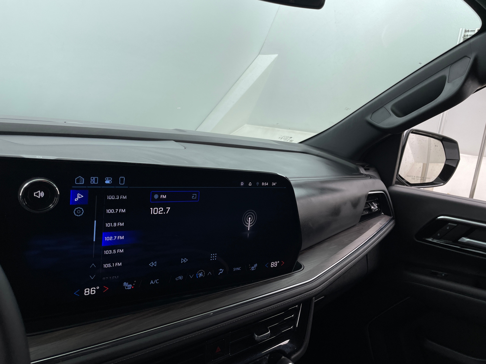 Thumbnail: 2025 Chevrolet Tahoe - 3