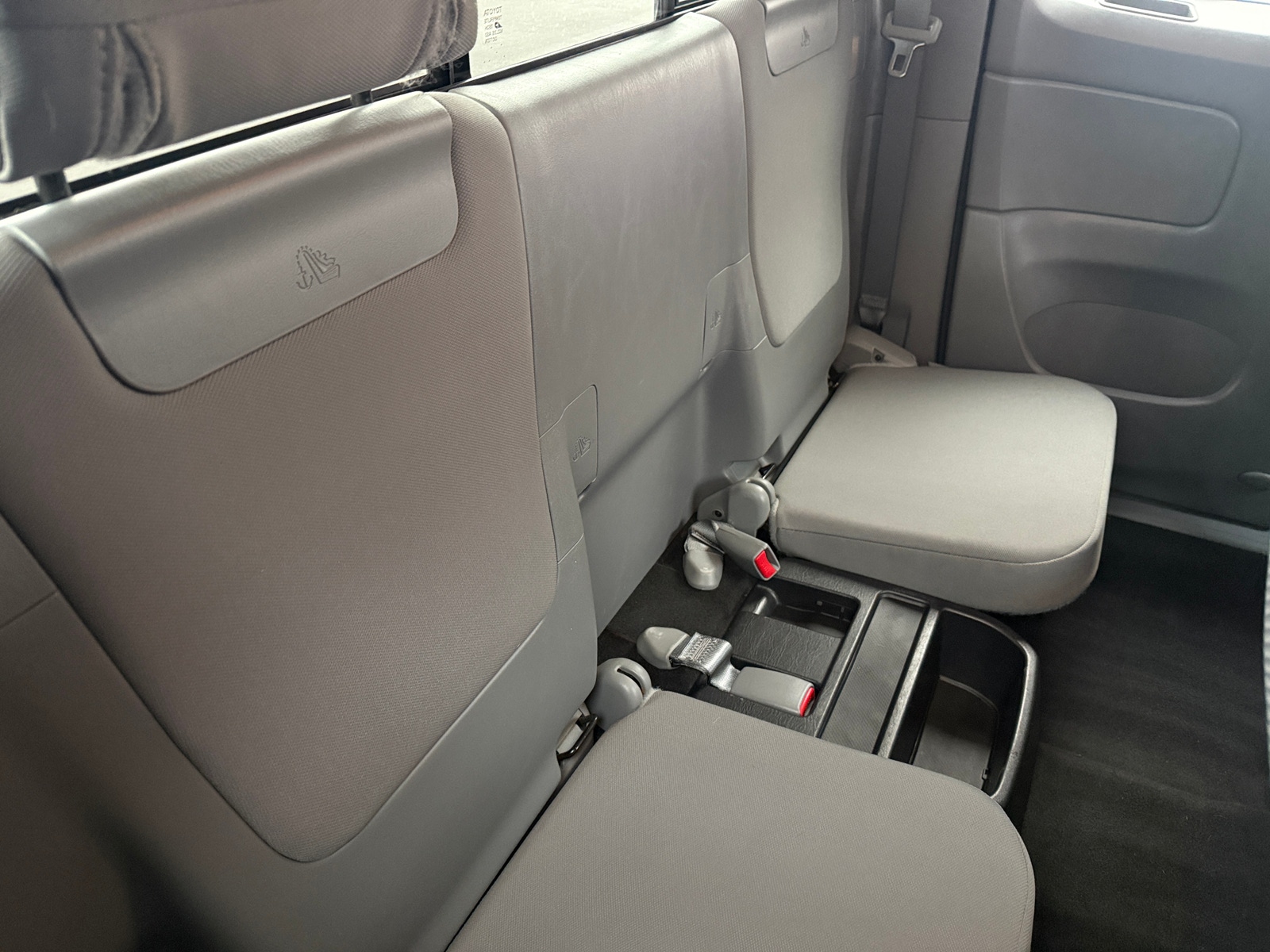 Thumbnail: 2015 Toyota Tacoma - 6