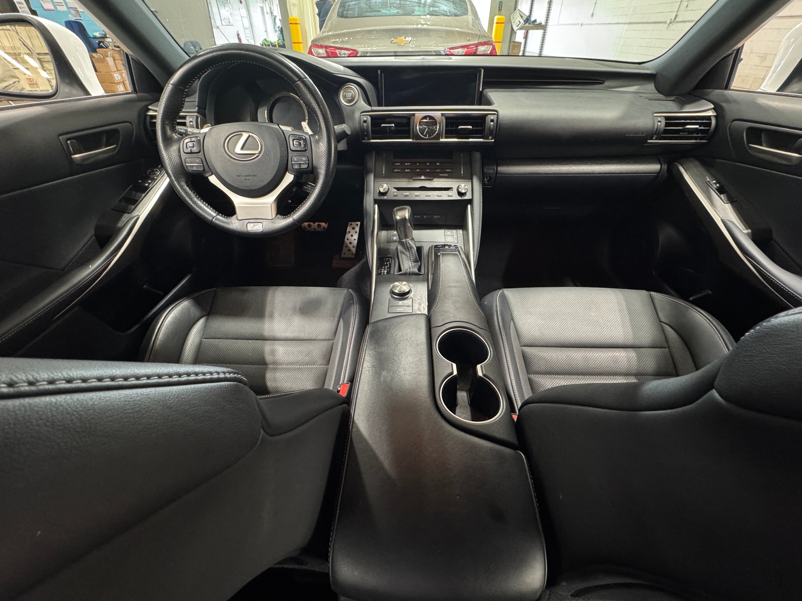 Thumbnail: 2019 Lexus IS - 2