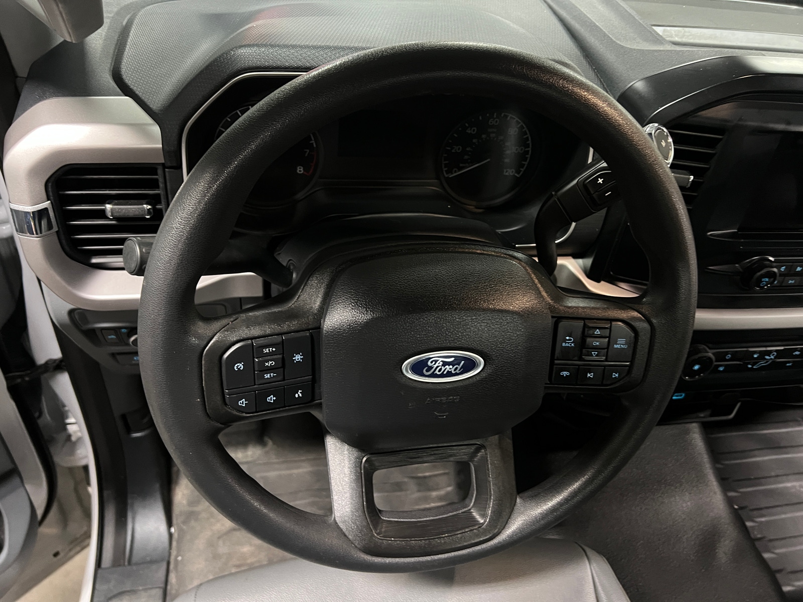 Thumbnail: 2023 Ford Econoline - 5