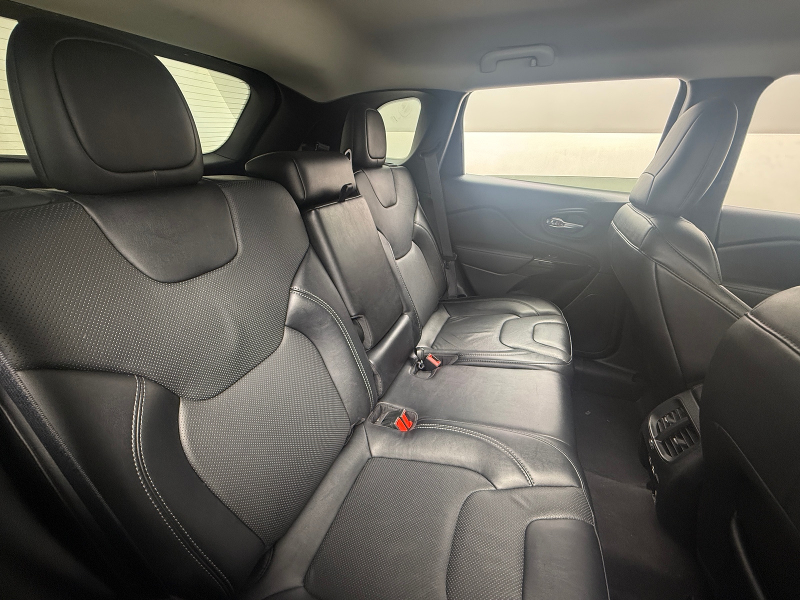 Thumbnail: 2023 Jeep Cherokee - 5