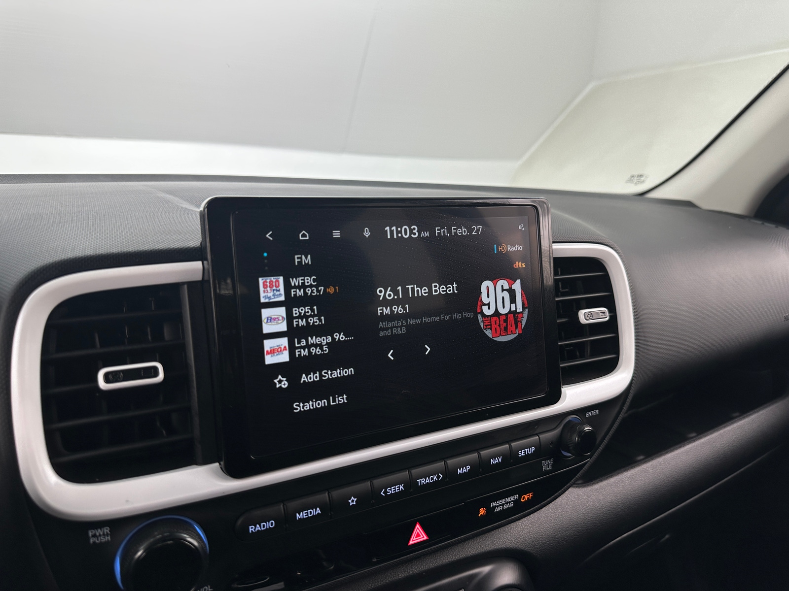 Thumbnail: 2024 Hyundai Venue - 3