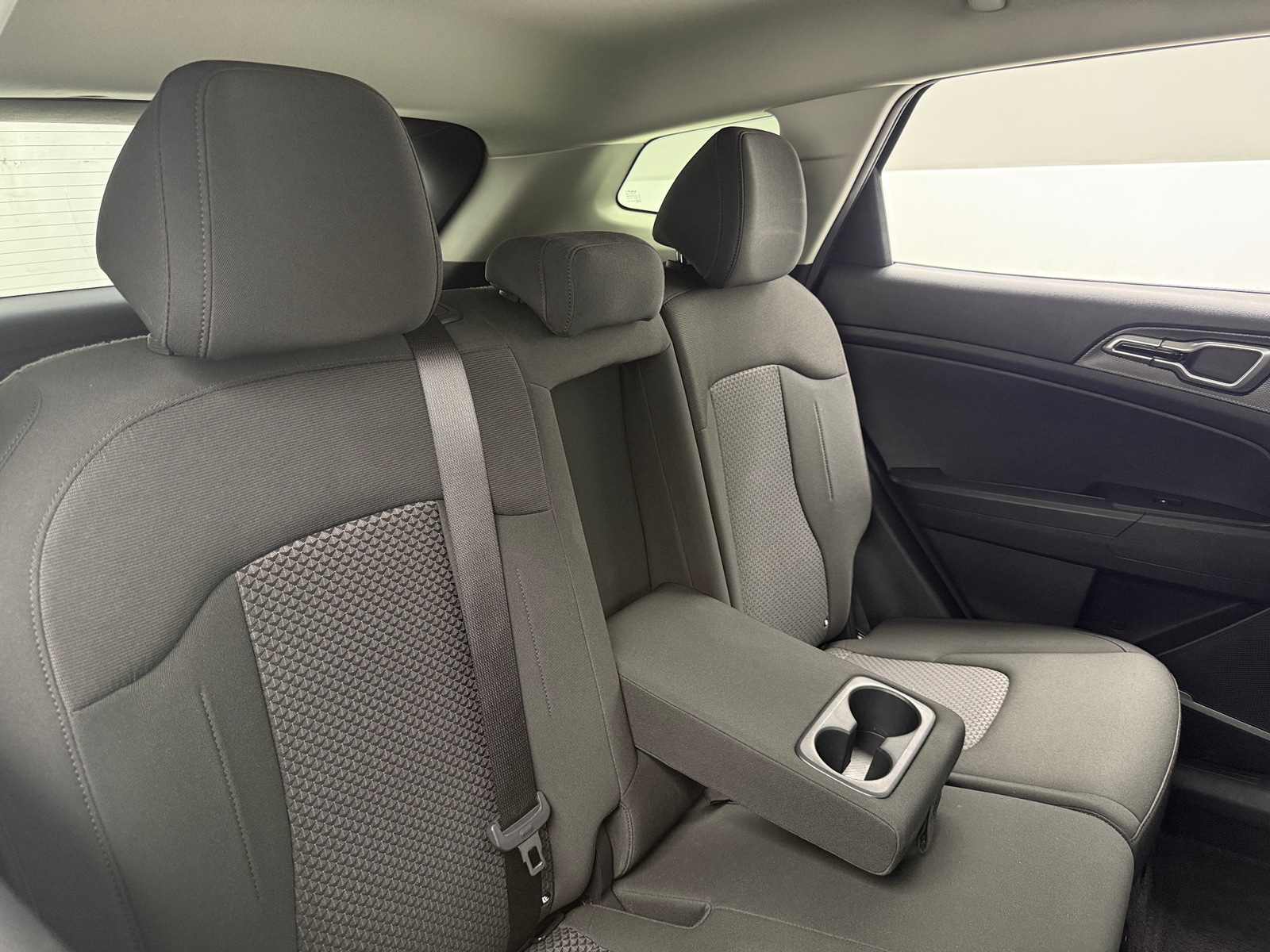 Thumbnail: 2025 Kia Sportage - 6