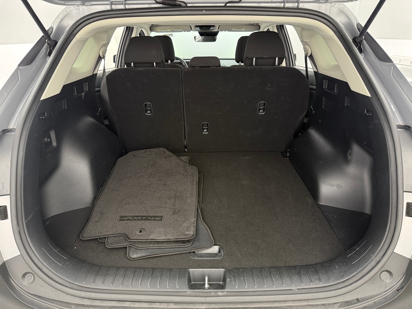 Thumbnail: 2025 Kia Sportage - 7