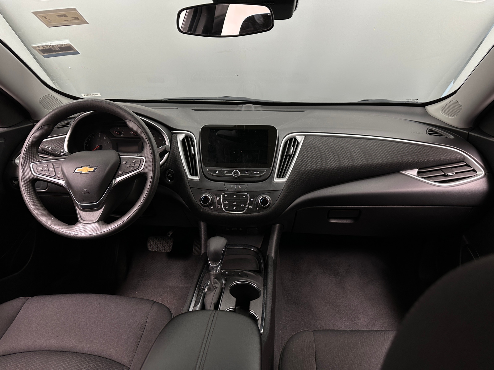 Thumbnail: 2024 Chevrolet Malibu - 3