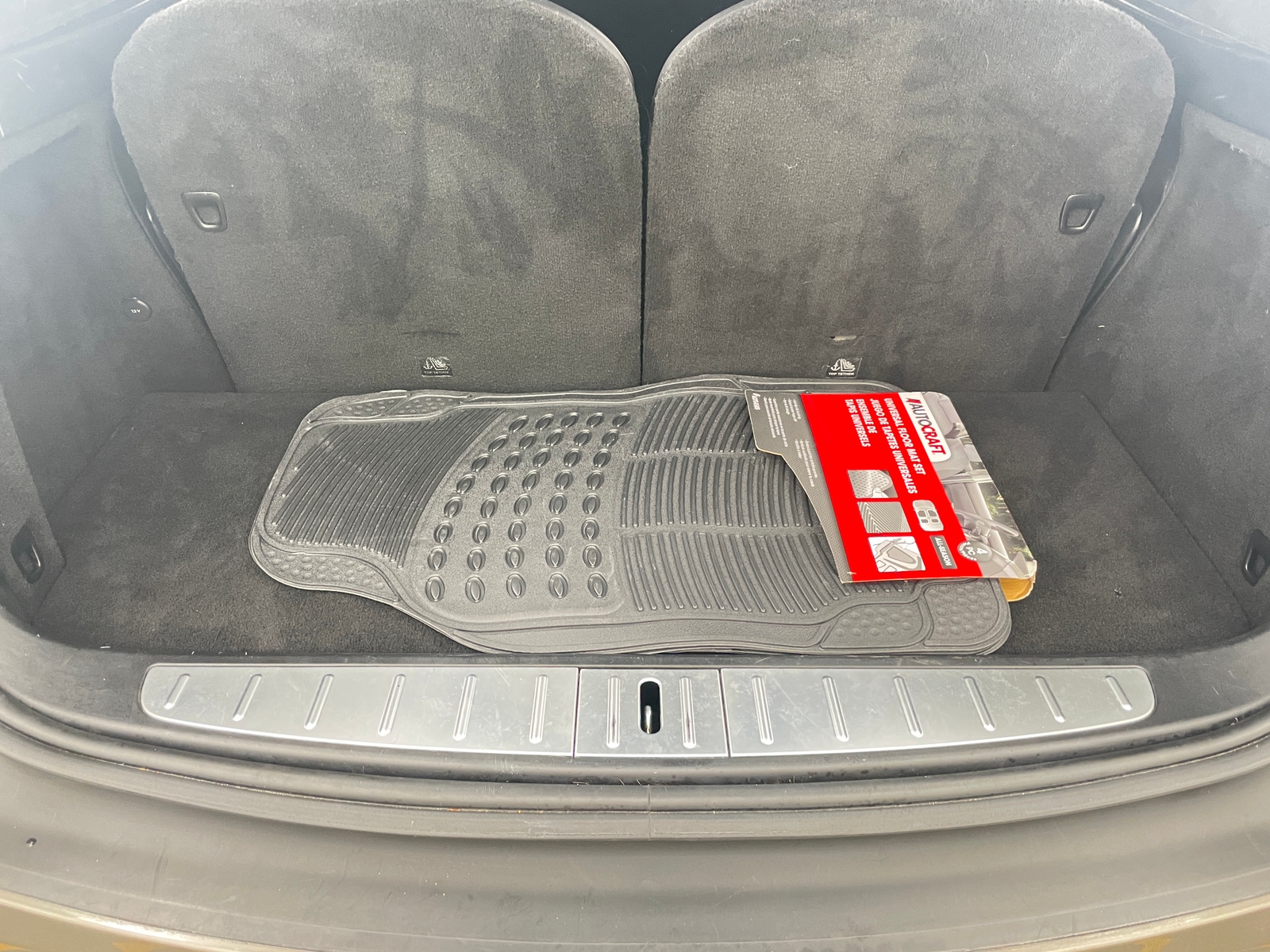 Thumbnail: 2016 Tesla Model X - 6