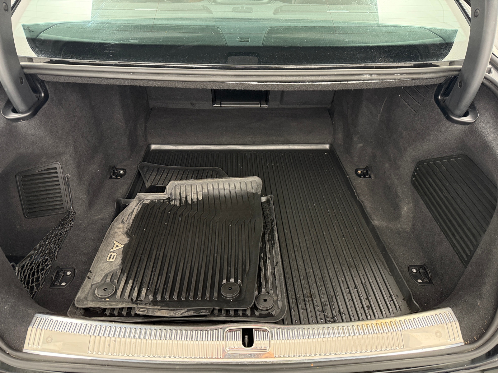 Thumbnail: 2021 Audi A8 - 6