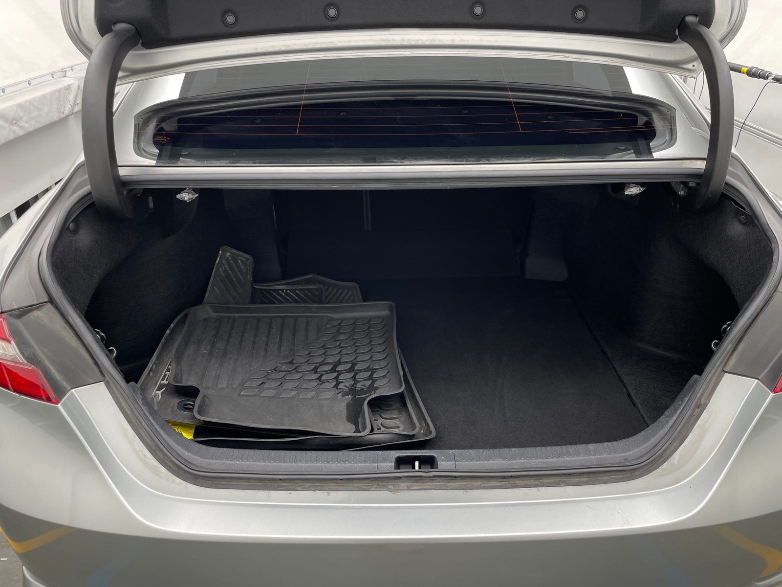 Thumbnail: 2019 Toyota Camry - 6