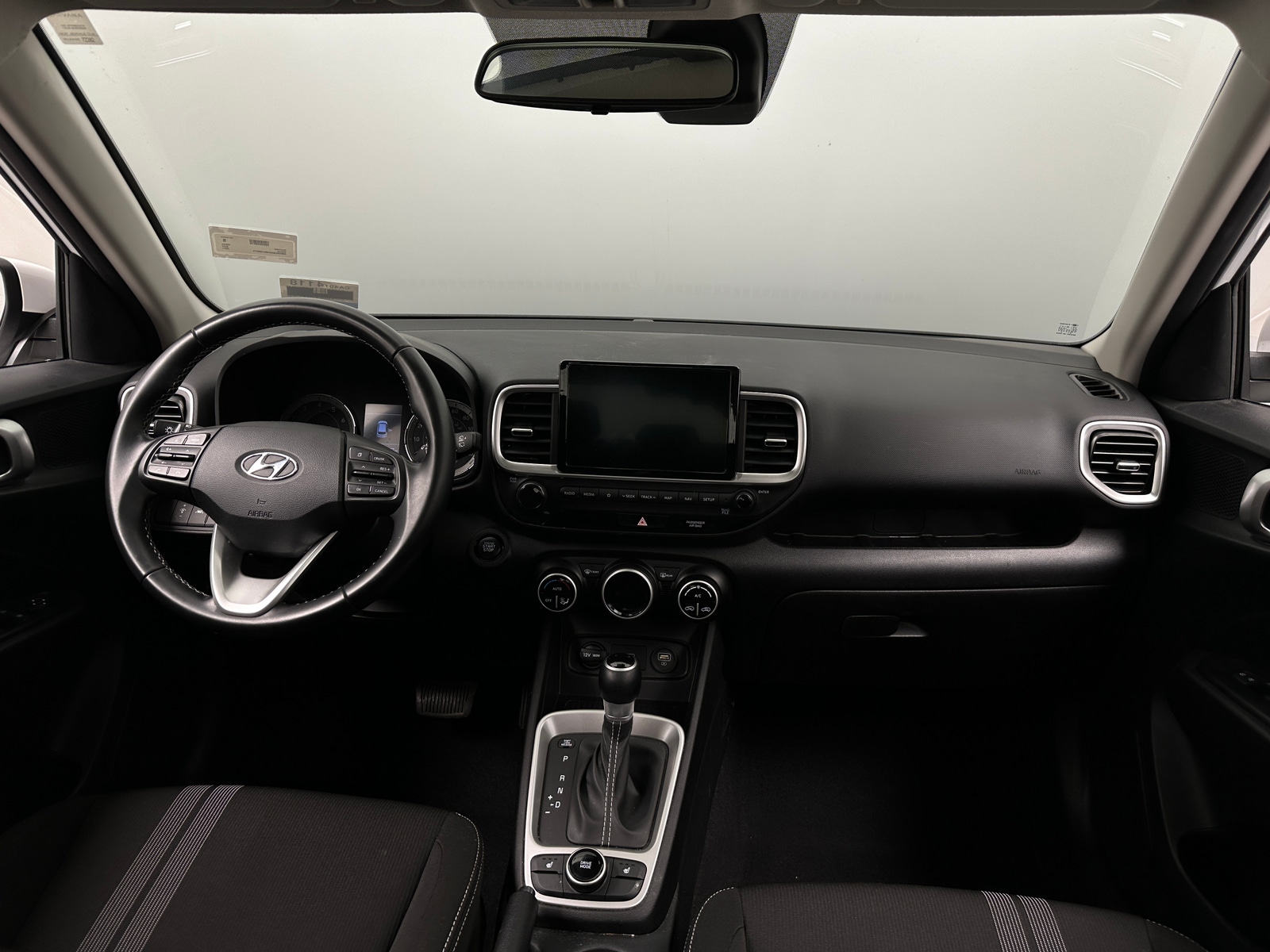 Thumbnail: 2021 Hyundai Venue - 3