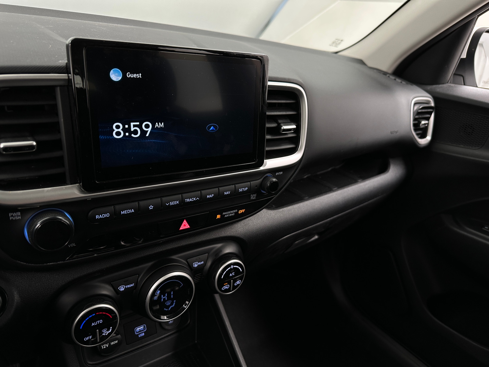 Thumbnail: 2021 Hyundai Venue - 4