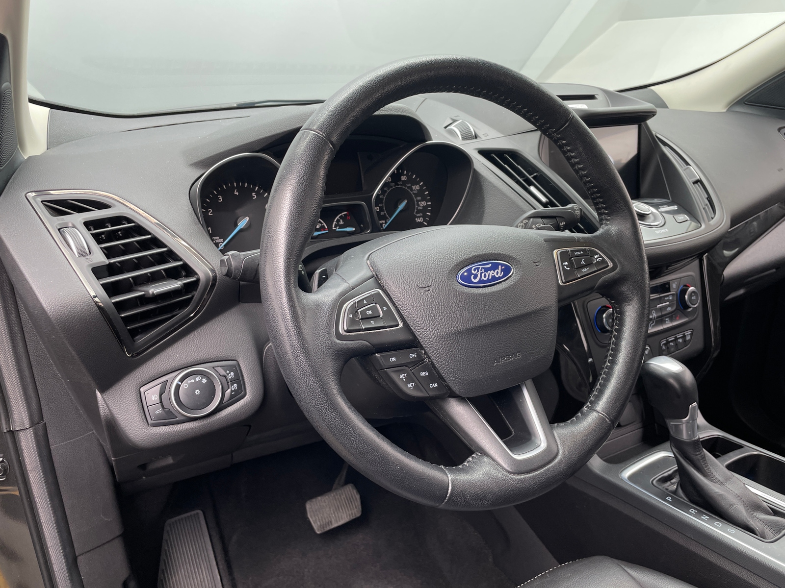 Thumbnail: 2017 Ford Escape - 4